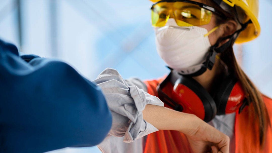 La norma ISO 45001 es la referencia normativa para la certificación del sistema de gestión para la seguridad y salud en el trabajo.